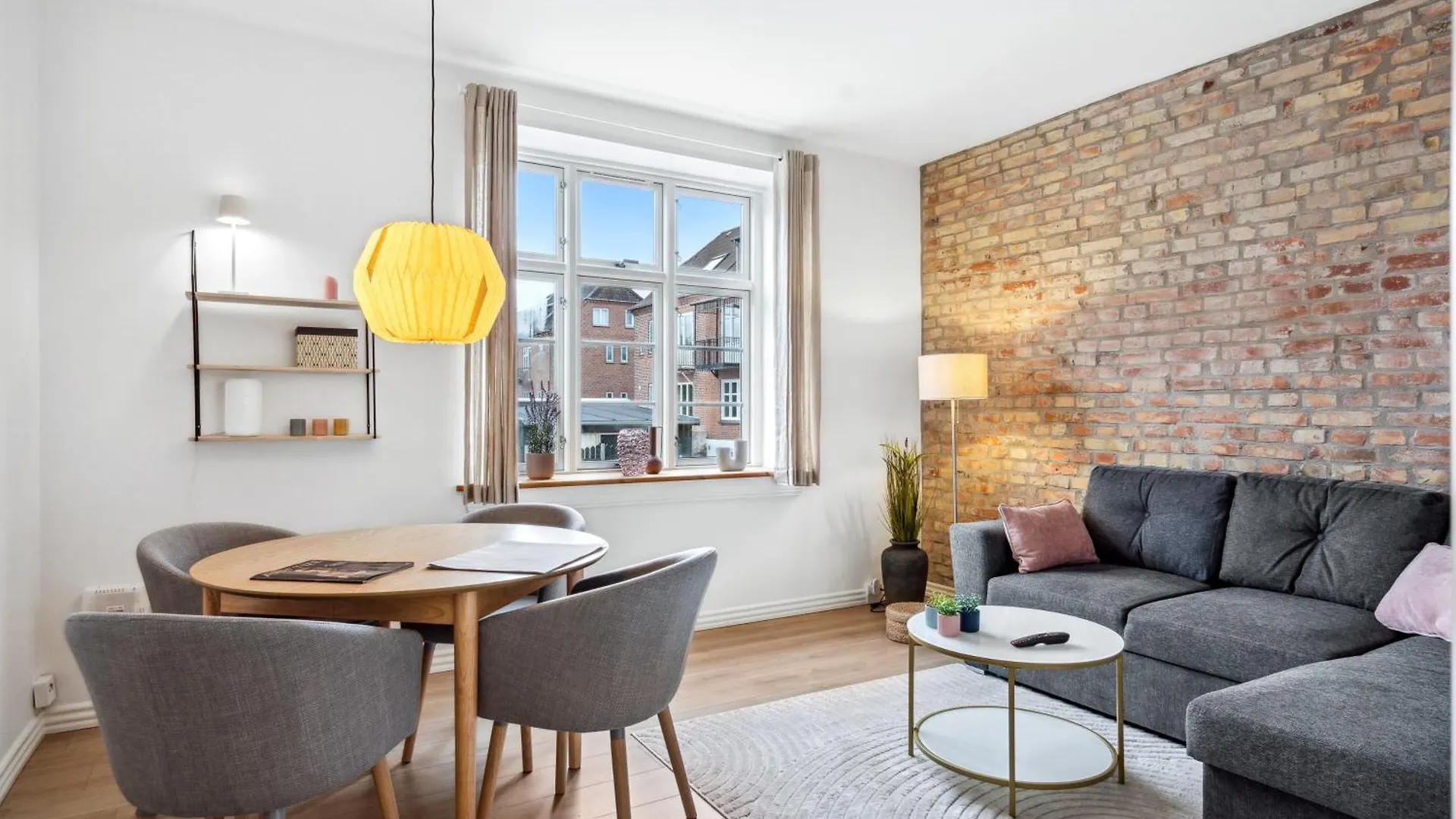 Come Stay - 2Br Det Perfekte Hjem For 5 Aalborg